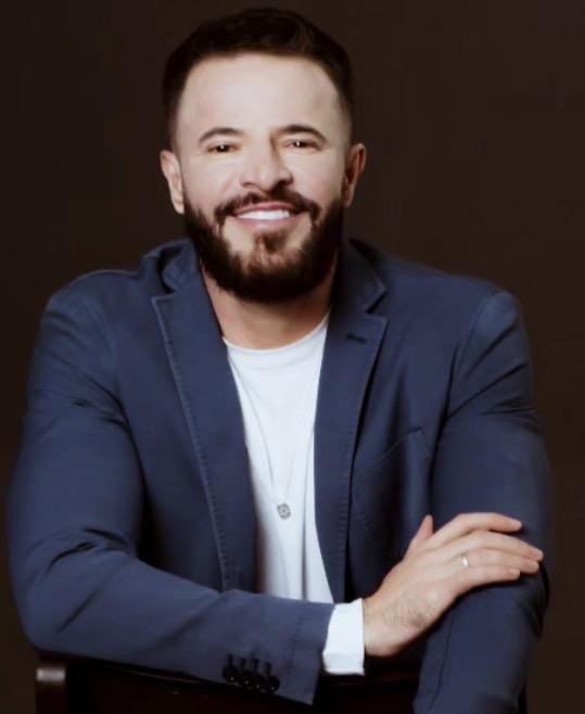 Dr. Valdinei Seabra